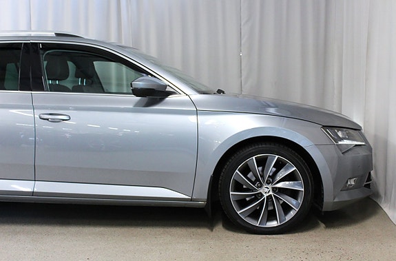 Skoda Superb 3 of 30