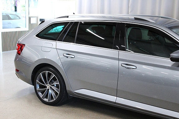 Skoda Superb 9 of 30