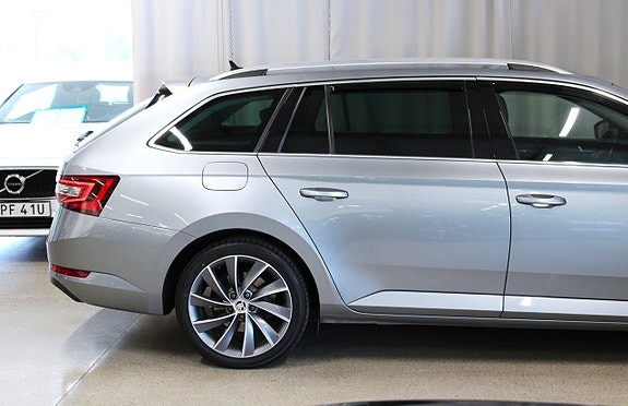 Skoda Superb 6 of 30