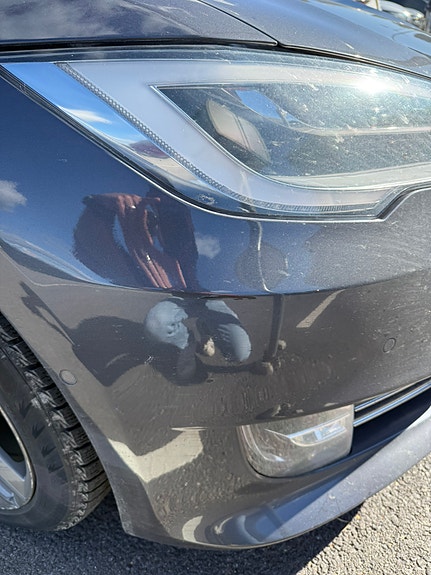 Tesla Model S 8 of 8