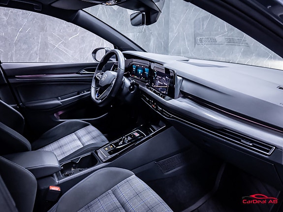 Volkswagen Golf I 14 of 30