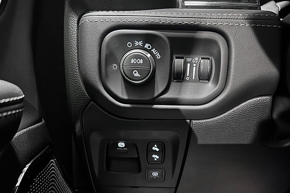 Dodge RAM 1500 27 of 30