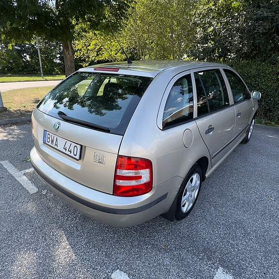 Skoda Fabia 6 of 30