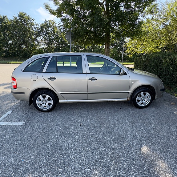 Skoda Fabia 7 of 30