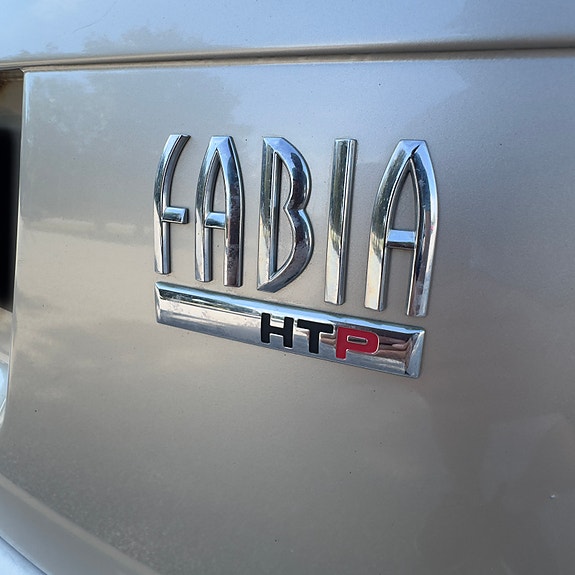 Skoda Fabia 8 of 30