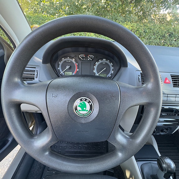 Skoda Fabia 18 of 30