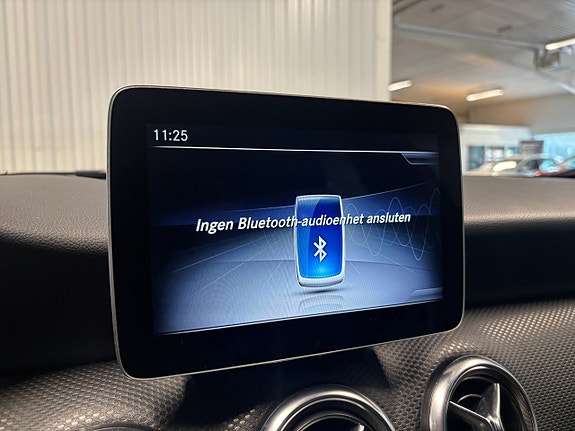 Mercedes-Benz A200 d 14 of 18