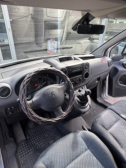 Peugeot Partner 6 of 10