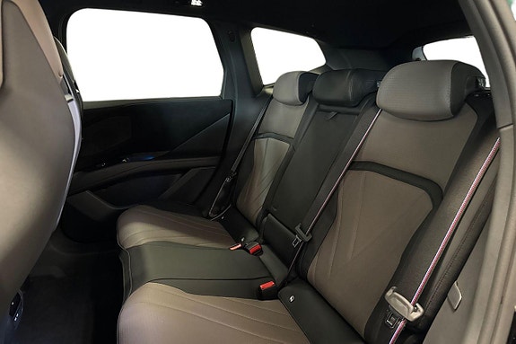 BMW iX3 12 of 19