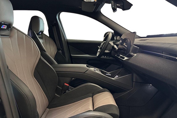 BMW iX3 6 of 19