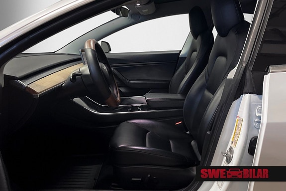 Tesla Model 3 11 of 23