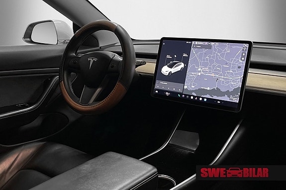 Tesla Model 3 14 of 23