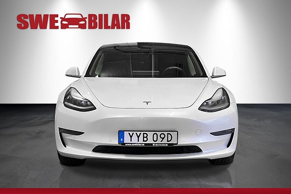 Tesla Model 3 2 of 23