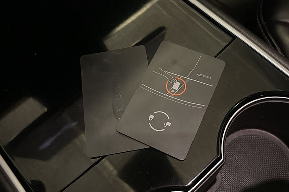 Tesla Model 3 22 of 23