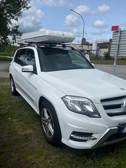 Mercedes-Benz GLK220 4 of 7