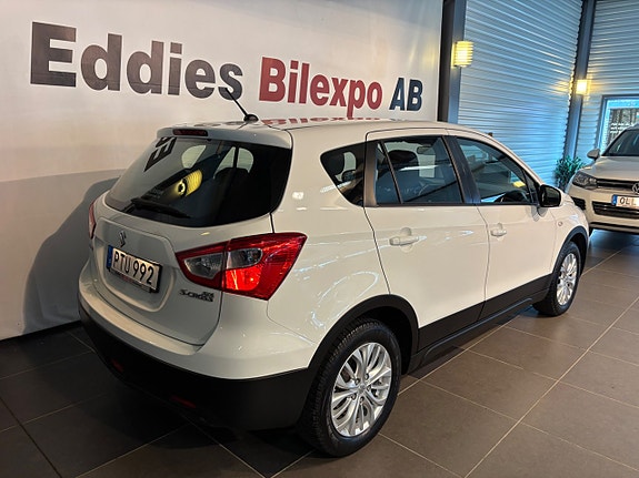 Suzuki S-Cross 4 of 11
