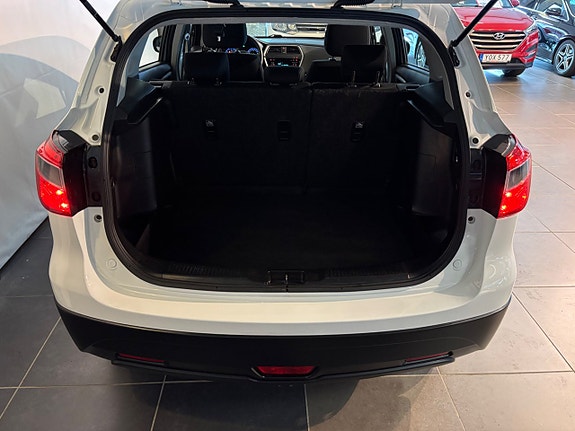 Suzuki S-Cross 10 of 11