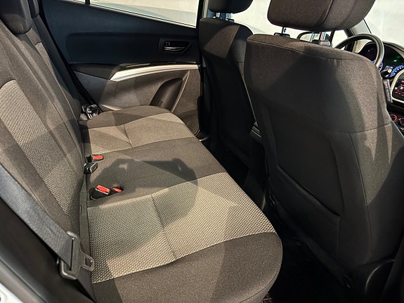 Suzuki S-Cross 8 of 11