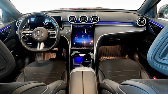 Mercedes-Benz C200 4 of 26