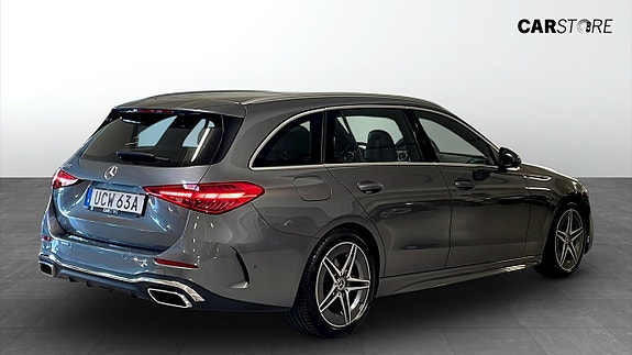 Mercedes-Benz C200 2 of 26