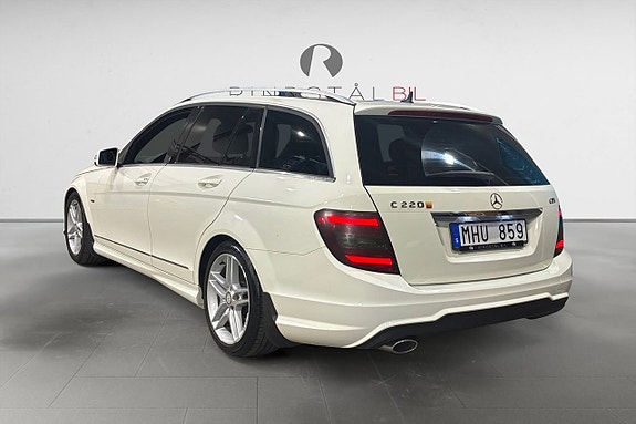 Mercedes-Benz C220 5 of 17