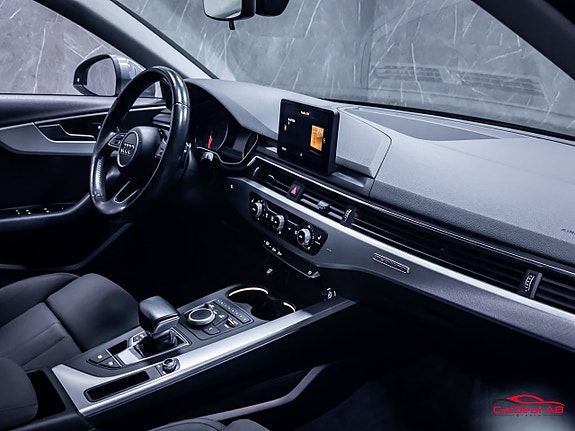 Audi A4 13 of 28