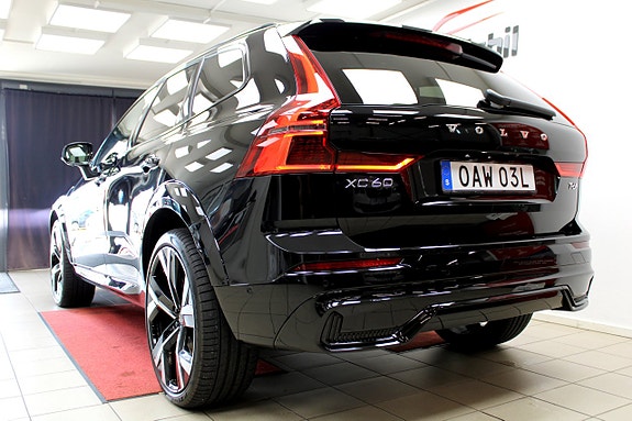 Volvo XC60 9 of 30