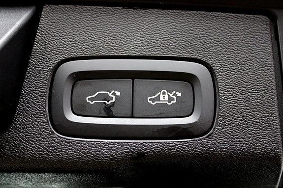 Volvo XC60 26 of 30
