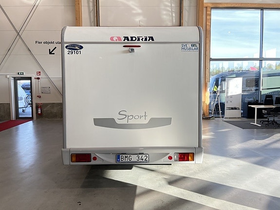 Adria Sport 573 DS / B-körkort / Solcell / Dubbelbädd / 3 of 18