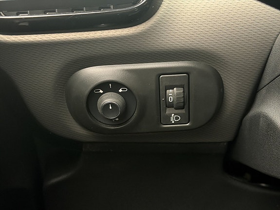 Citroen C4 Cactus 30 of 30