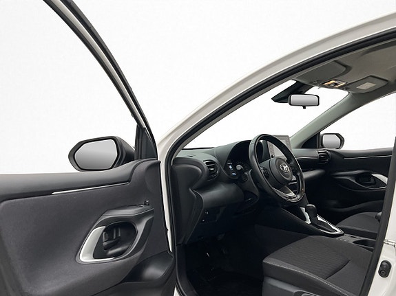 Toyota Yaris 11 of 24