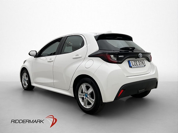 Toyota Yaris 5 of 24