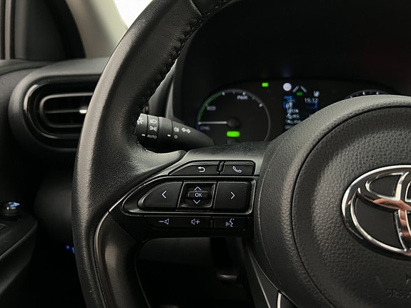 Toyota Yaris 14 of 24