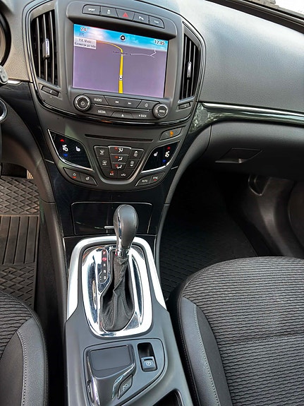 Opel Insignia Country Tourer 10 of 11