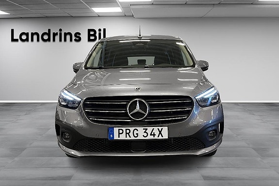 Mercedes-Benz T180 d 2 of 21