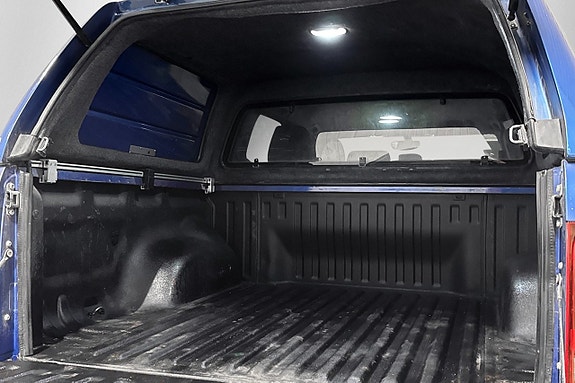 Volkswagen Amarok 28 of 30