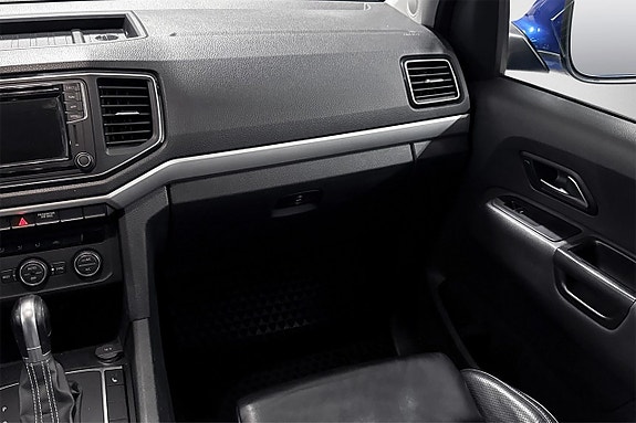 Volkswagen Amarok 21 of 30