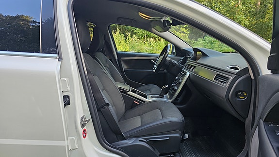 Volvo XC70 10 of 14