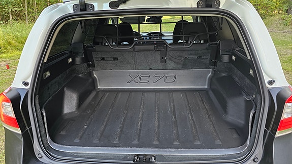Volvo XC70 9 of 14