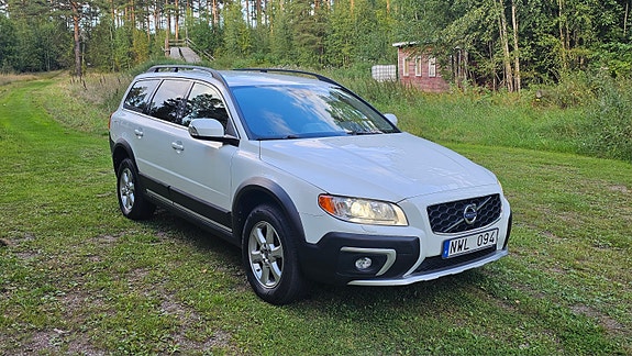 Volvo XC70 3 of 14
