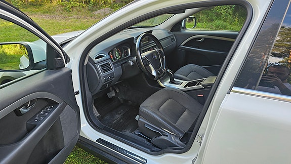 Volvo XC70 12 of 14