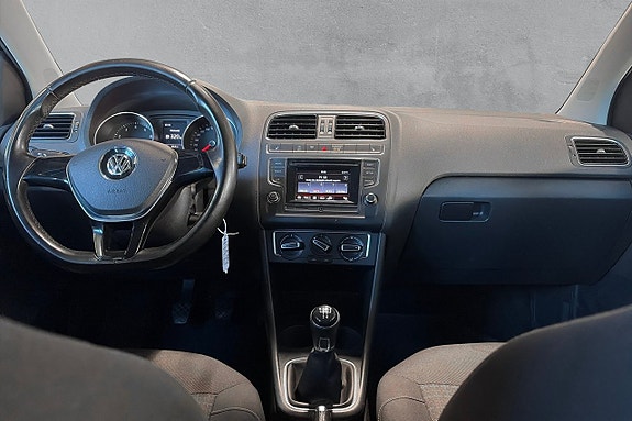 Volkswagen Polo 13 of 17