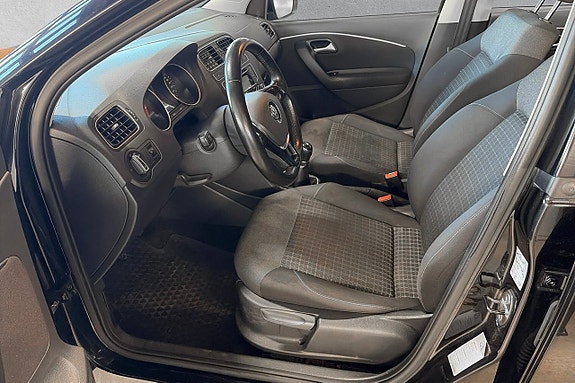 Volkswagen Polo 10 of 17