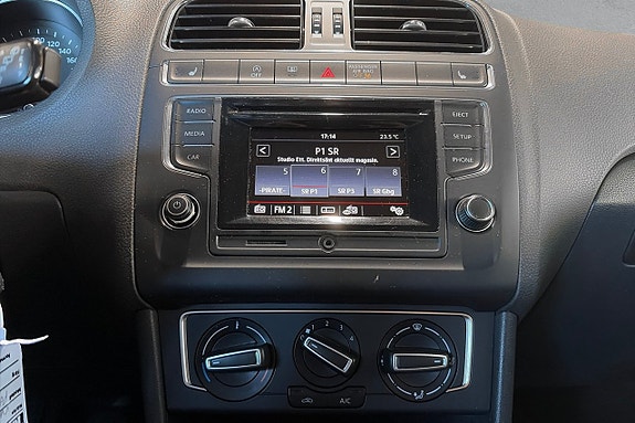 Volkswagen Polo 14 of 17