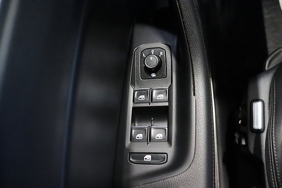 Volkswagen Passat 26 of 27
