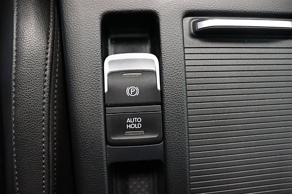 Volkswagen Passat 24 of 27
