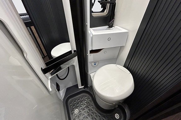 Knaus BOXLIFE 600 ME AUTOMAT ADAPTIV FARTHÅLLARE LÅNGBÄDDAR 11 of 30