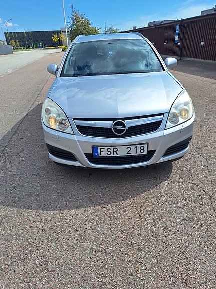 Opel Vectra 2 of 10