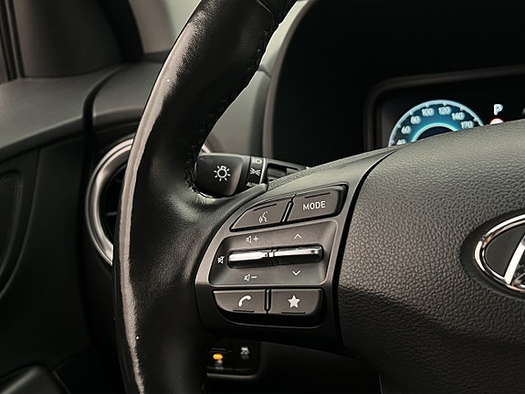 Hyundai Kona 16 of 30
