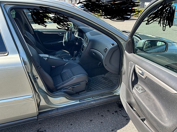 Volvo S60 8 of 17